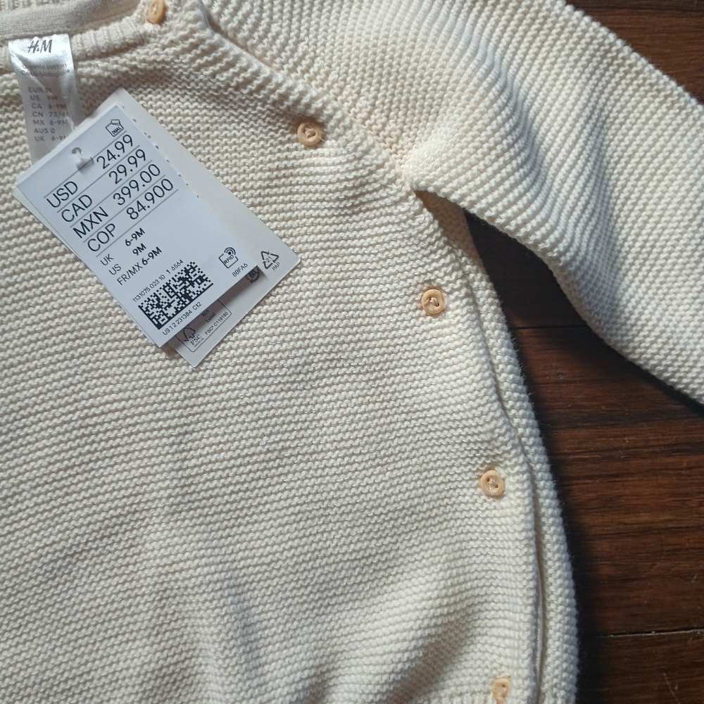 H&M Sweater - Picture 4 of 4